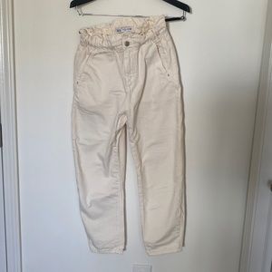 Cream Jean with a paper bag /scrunched belt top